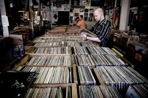 waxnfacts---bins2-ethan-luck