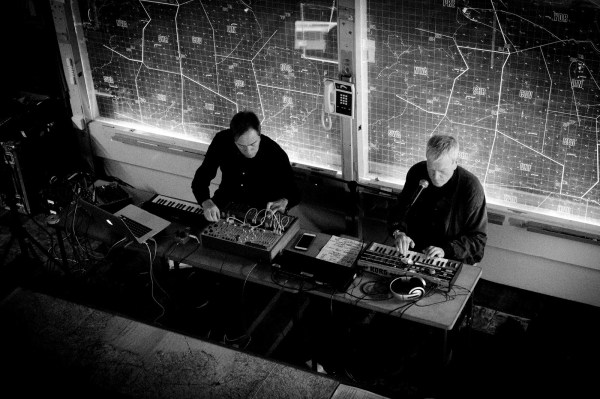 Doktor Strangefoxx to the white emergency phone…