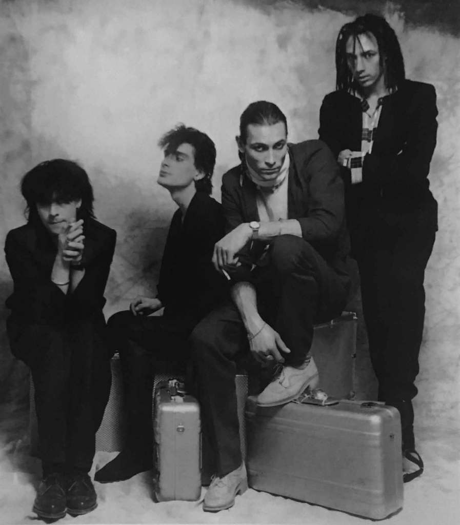 Fashiøn On The Move (c) 1982 Paul Cox