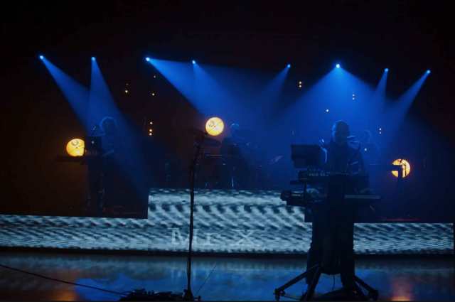 midge ure band electronica playes Mr. X