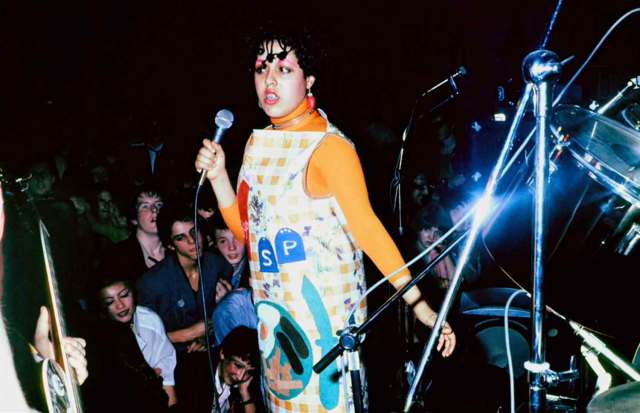 Poly Styrene live