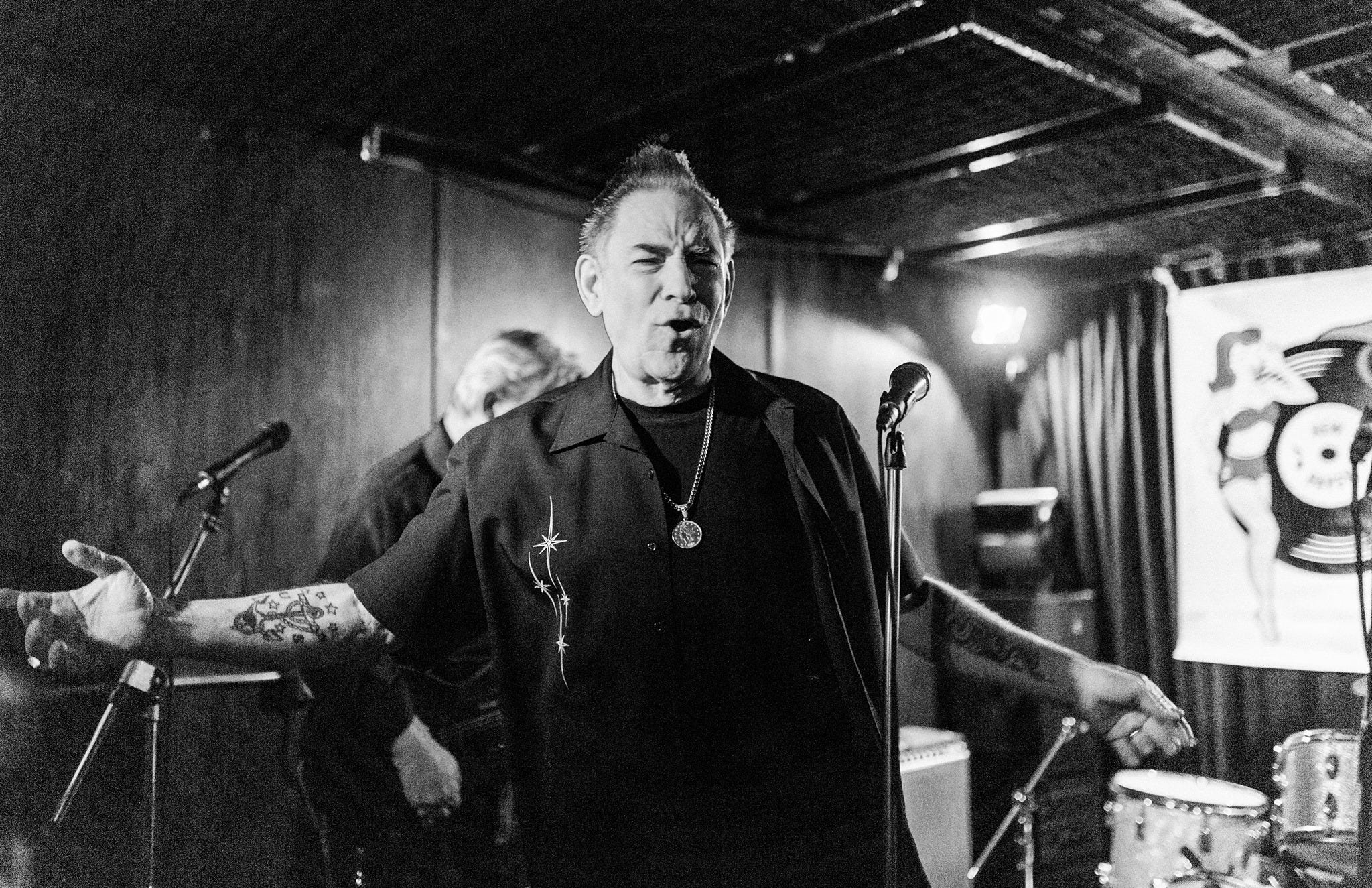 singer robert gordon