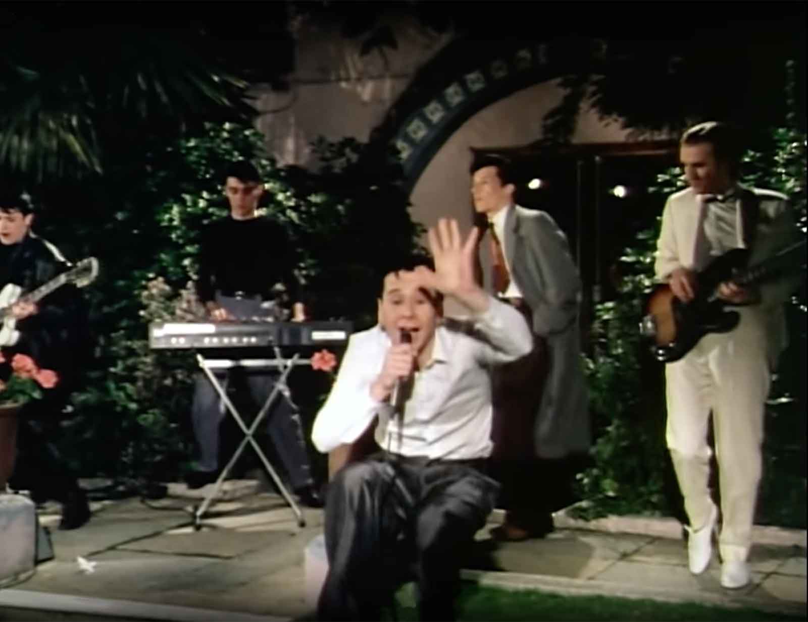 sweat in bullet - simple minds 1981