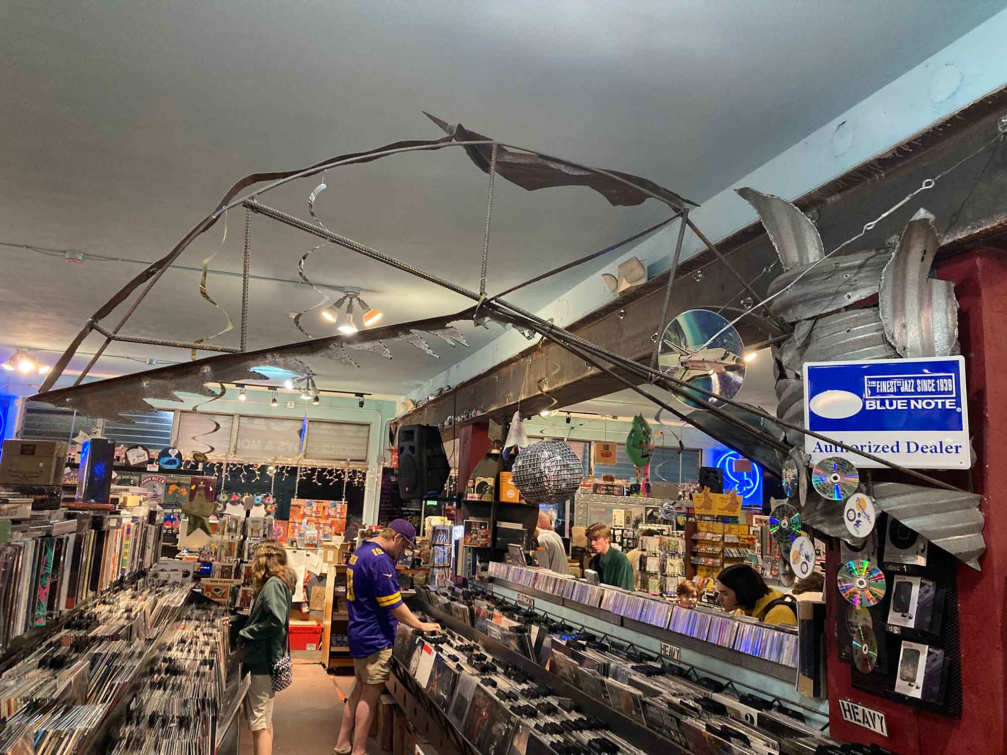 PARKAVECD---sculpture