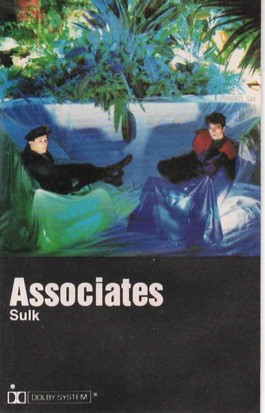 associates sulk US tape