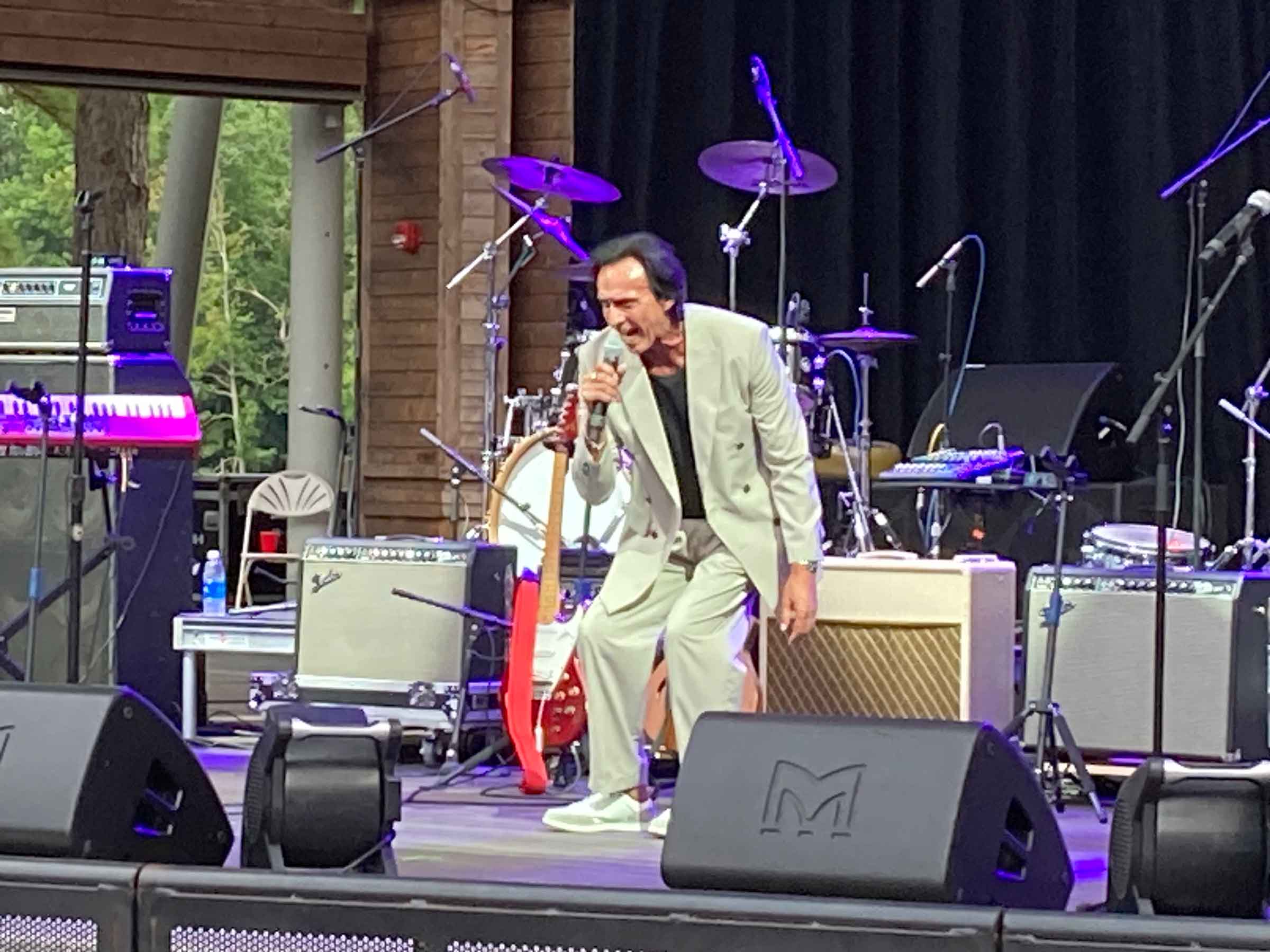 Peter Godwin emotional disguise Lost 80s Live