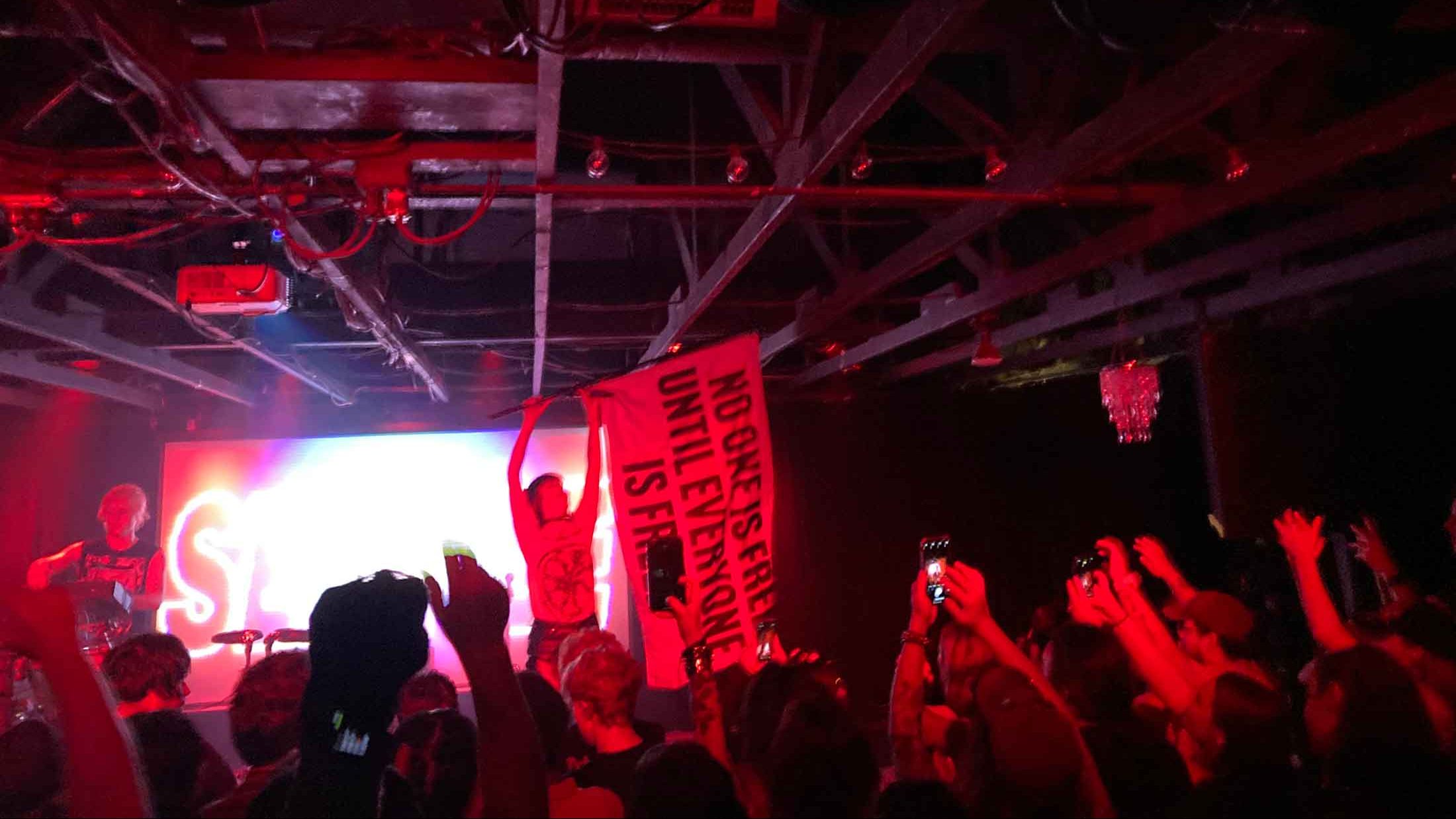 sextile with solidarity flag